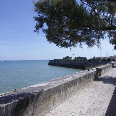 Sainte-clair Old